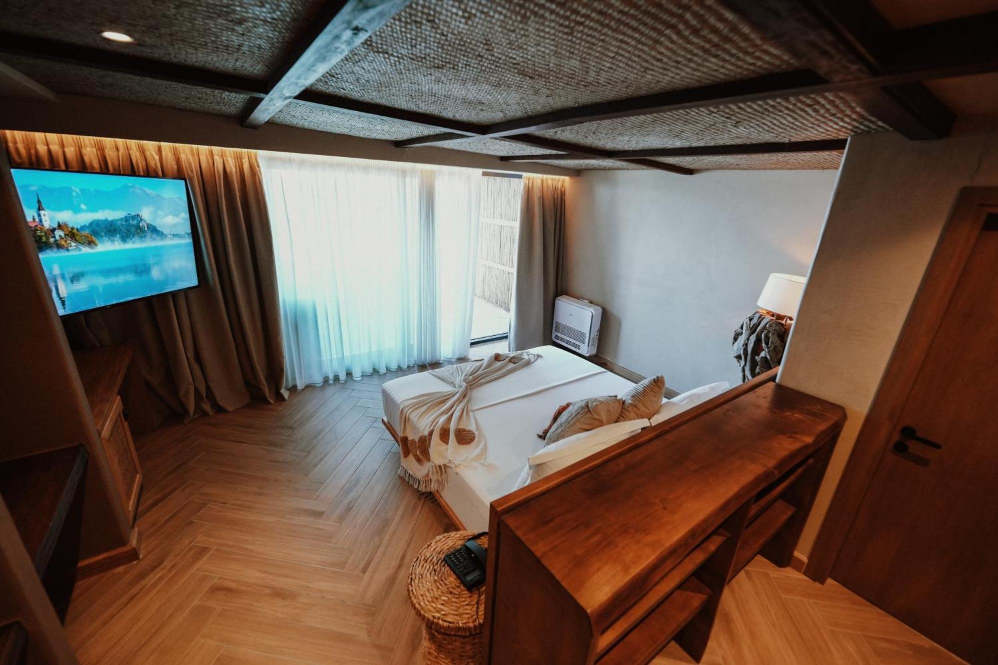 Lost Seaside Hotel Sarandë Eksteriør billede